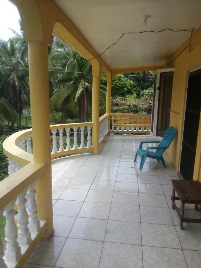 Lulu Beach Hotel Corn Island Eksteriør billede
