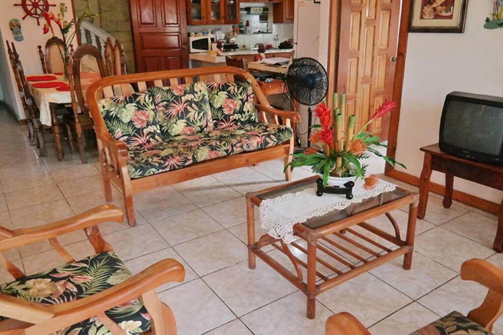 Lulu Beach Hotel Corn Island Eksteriør billede